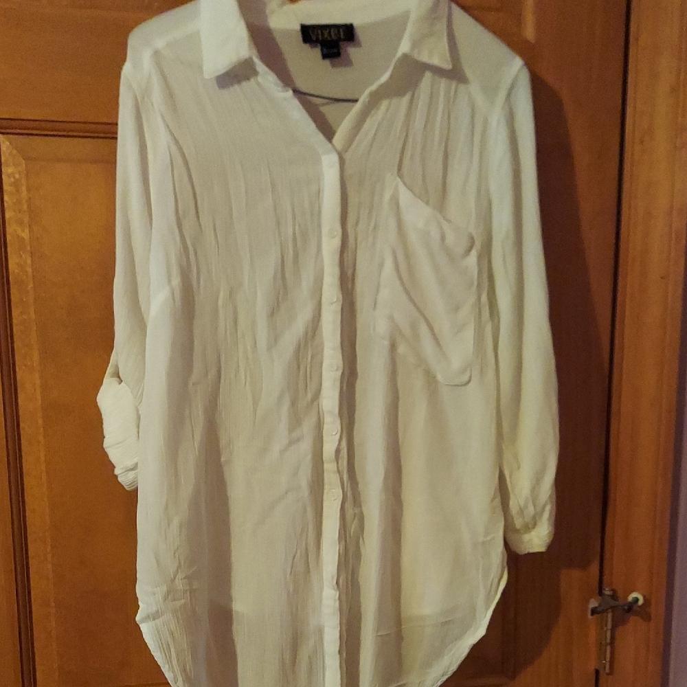Womens Size Medium VIXBE Blouse